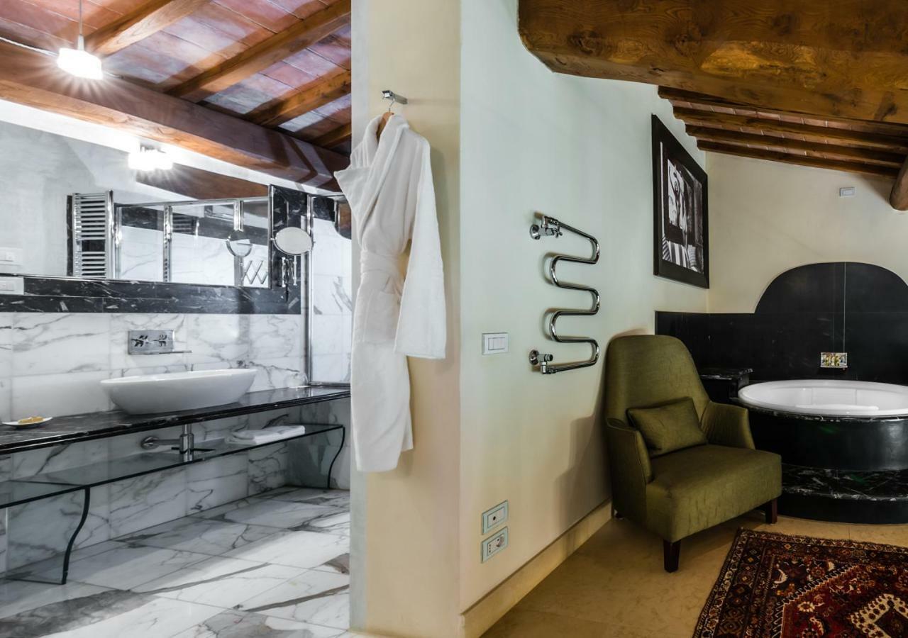 Villa Mangiacane - Small Luxury Hotels Of The World San Casciano in Val di Pesa Exterior photo
